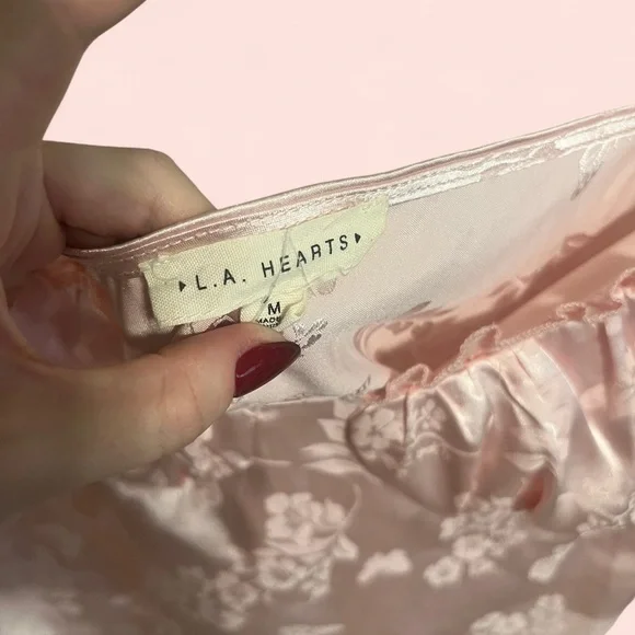 Pink Satin Cropped Blouse - Picture 5 of 7